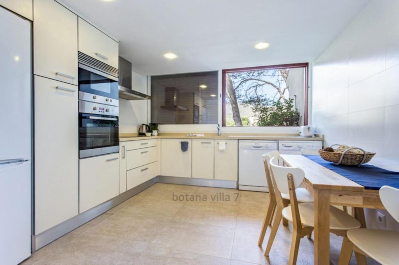 Can Botana 7 Cala de Sant Vicenc 外观 照片